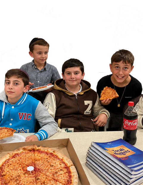 Kids enjoying pizza at ChillZone